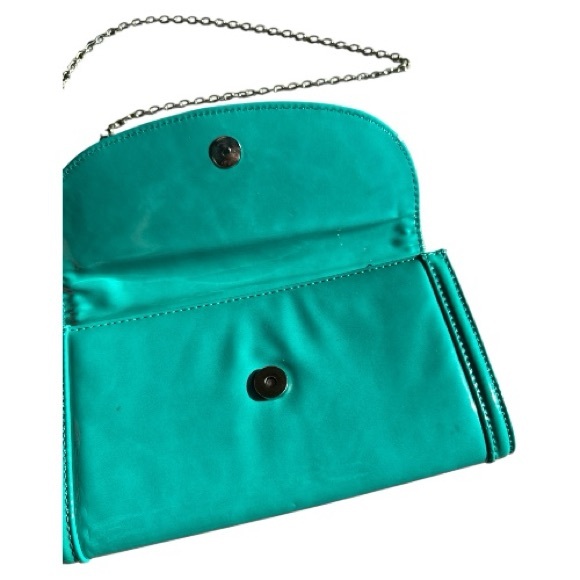Melie Bianco Patent Gloss Clutch Aqua Green Metal Strap - Picture 4 of 12